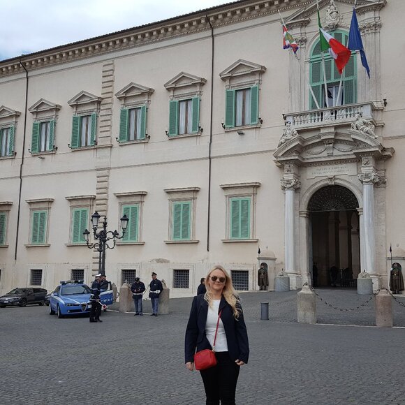 Red crossbody camera bag from Italy, faux leather - Picture 14 of 14